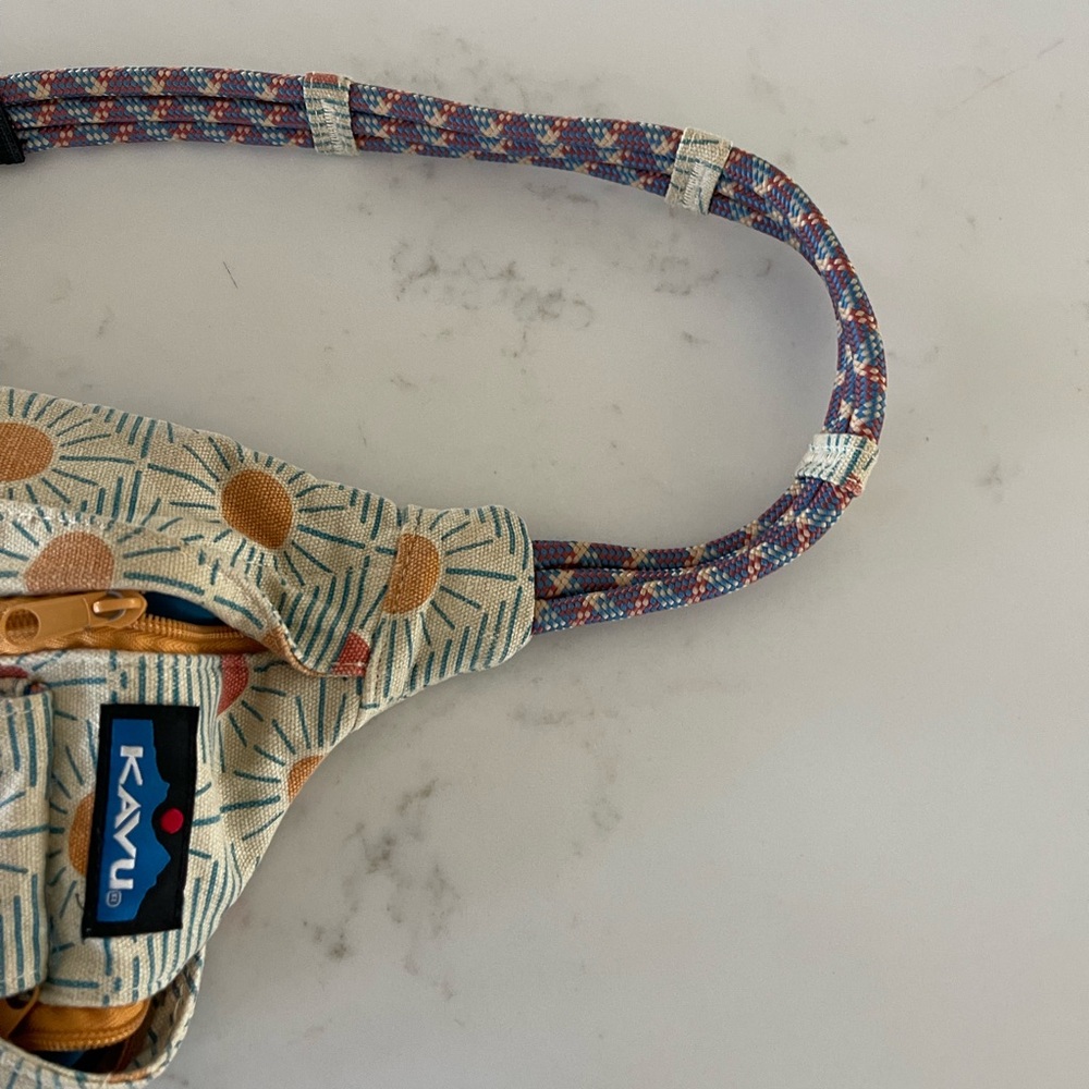 KAVU Sunburst Pattern Canvas Waist Bag in Beige and Tan - Picture 2 of 3